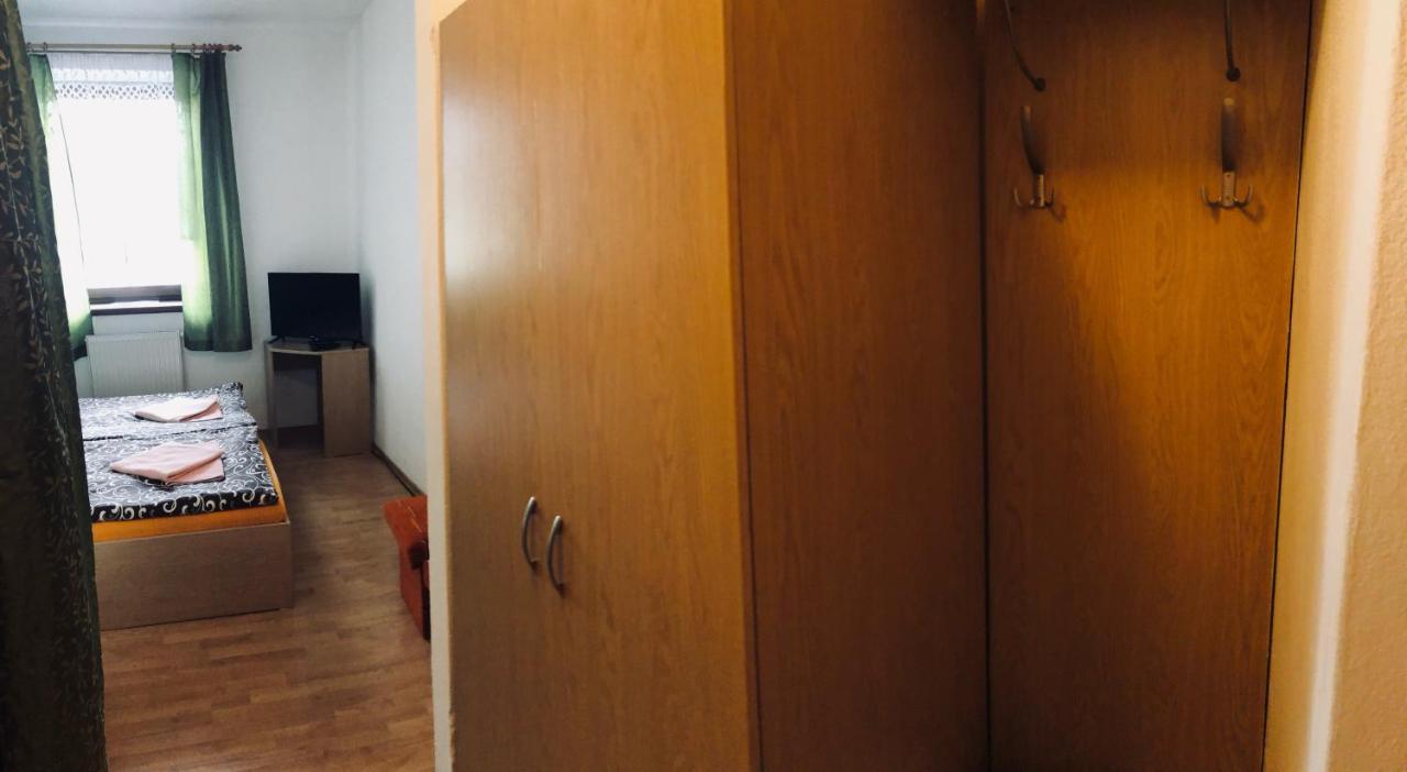 Penzion Pramen Liptovske Sliace Exteriör bild