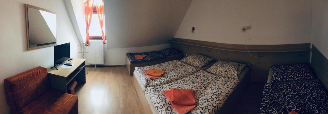 Penzion Pramen Liptovske Sliace Exteriör bild