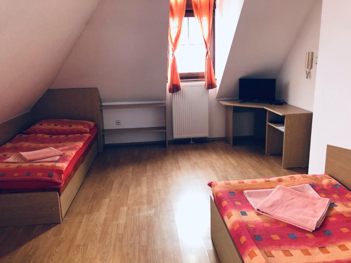 Penzion Pramen Liptovske Sliace Exteriör bild